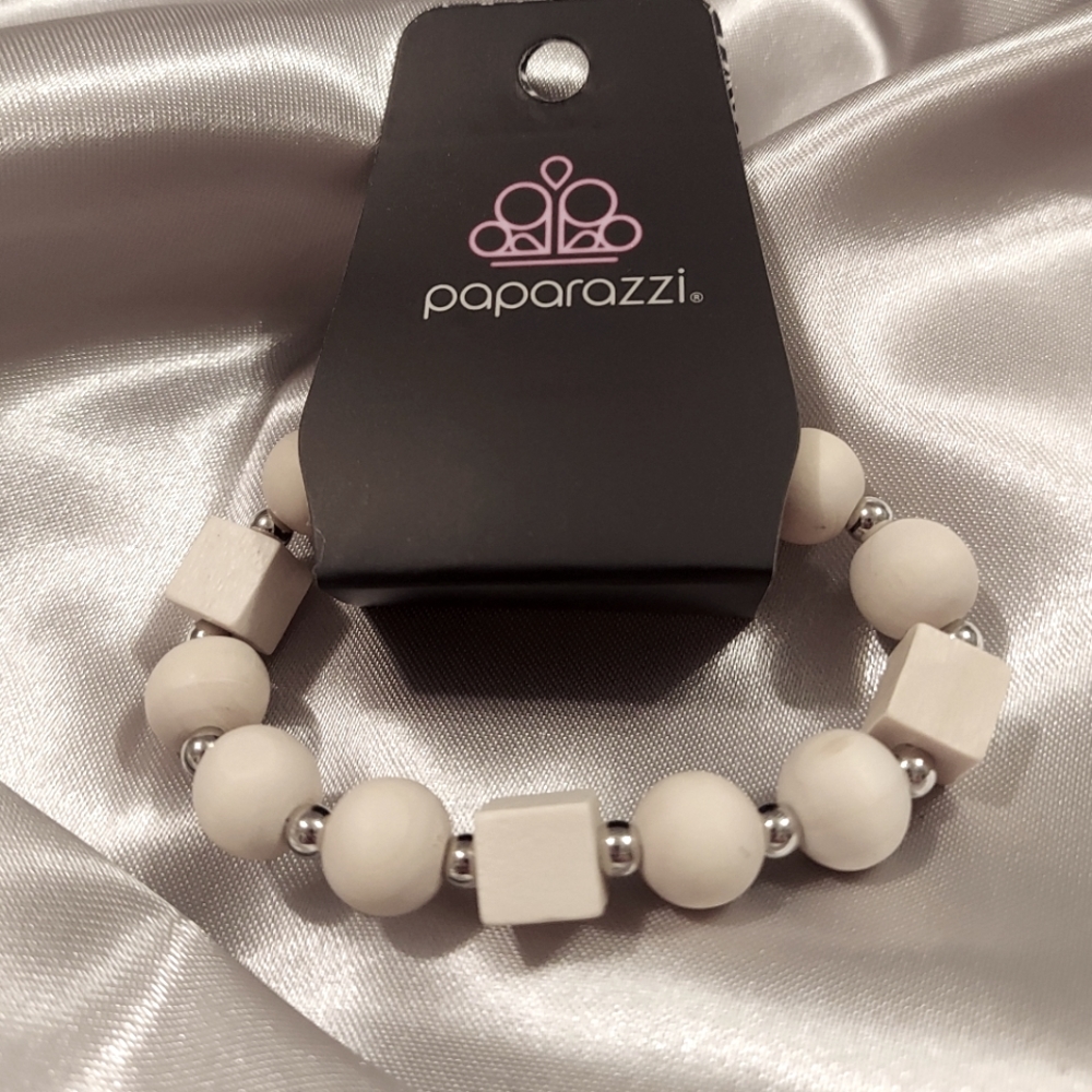 Bone-white Bracelet